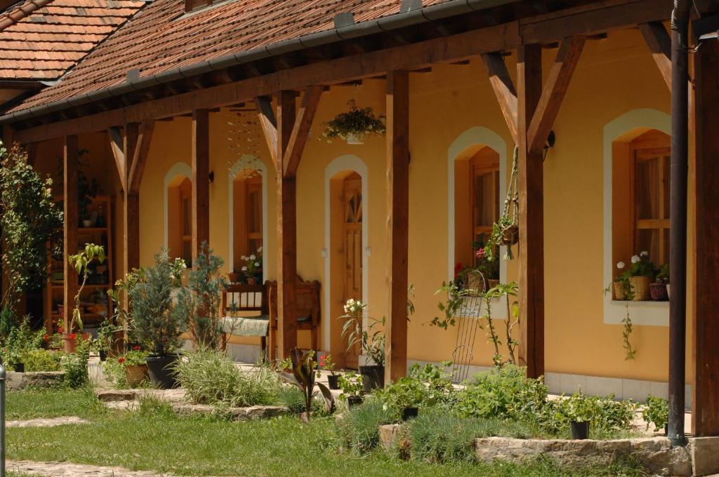 Eletfa Vendeghaz Eger Exterior photo